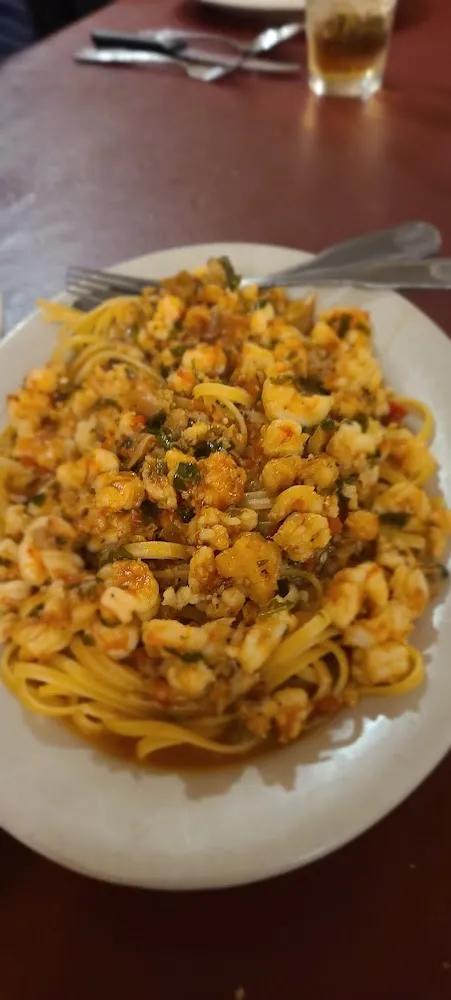 Linguini w White Clam Sauce